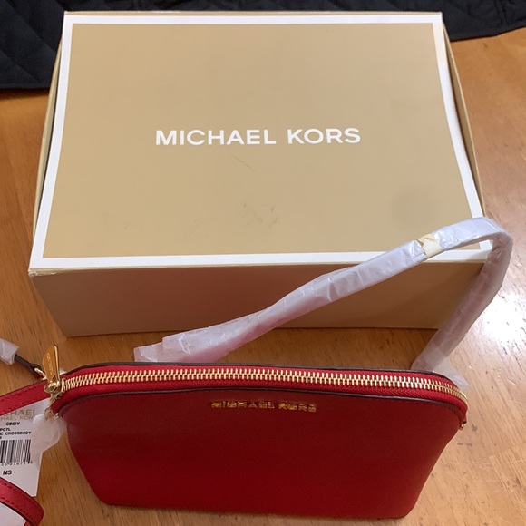 Brand New in Box Michael Kors Cindy Satchel Red Leather - Picture 2 of 3